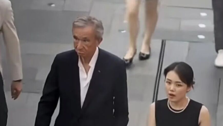 黄金又新高 还适合普通人投资吗,二四六香港六合图库,决策资料解释落实_优选版V6.52